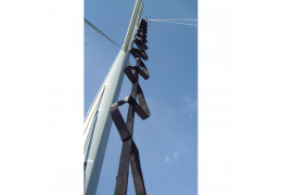 Magic-Mat mast ladder: climb to the top of the mast in complete safety!
